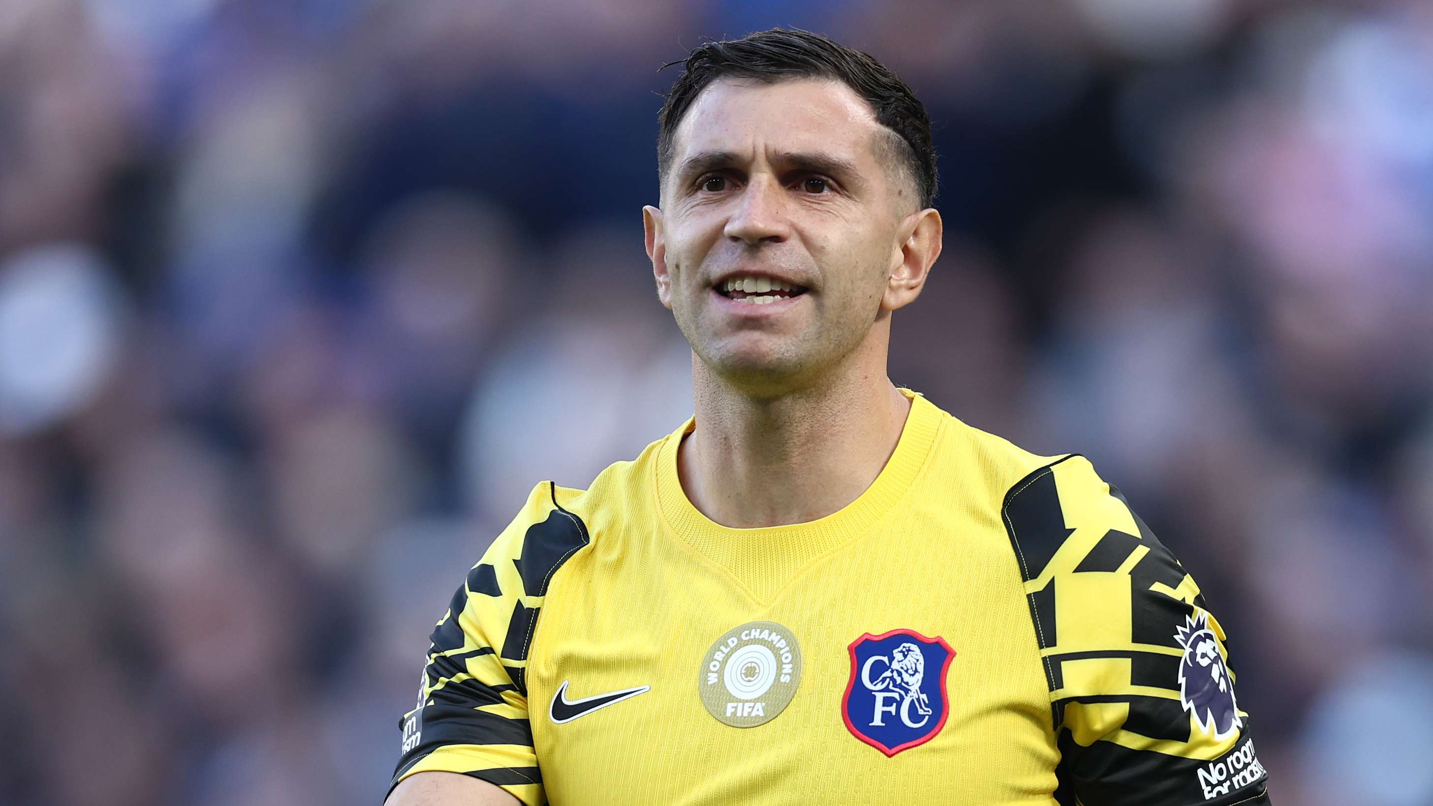Chelsea goalkeeper Martinez sends message from hospital bed after horror head clash  