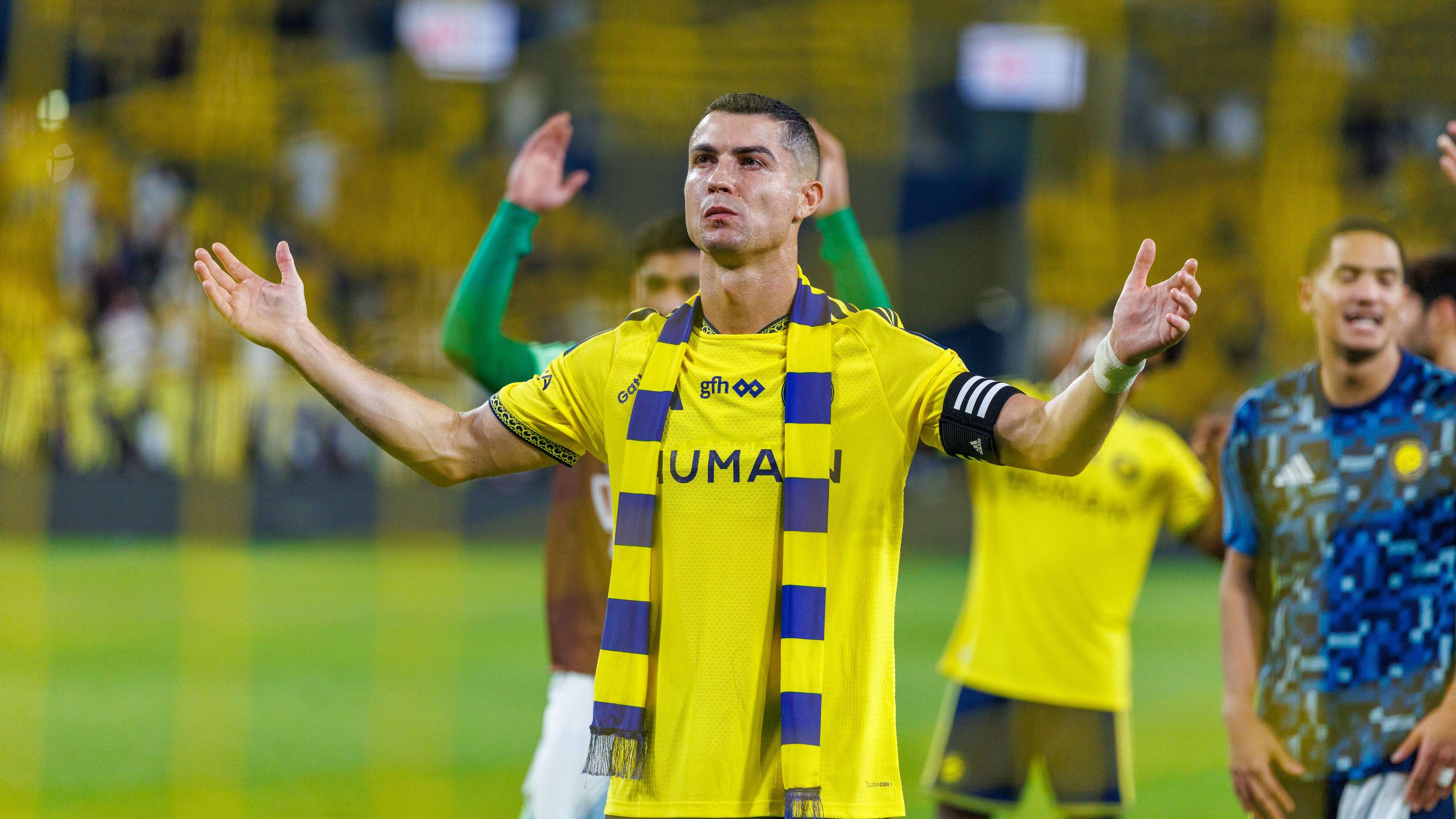 With an inspiring comment, Cristiano Ronaldo breaks into the buzz of the Paris and Barcelona match  