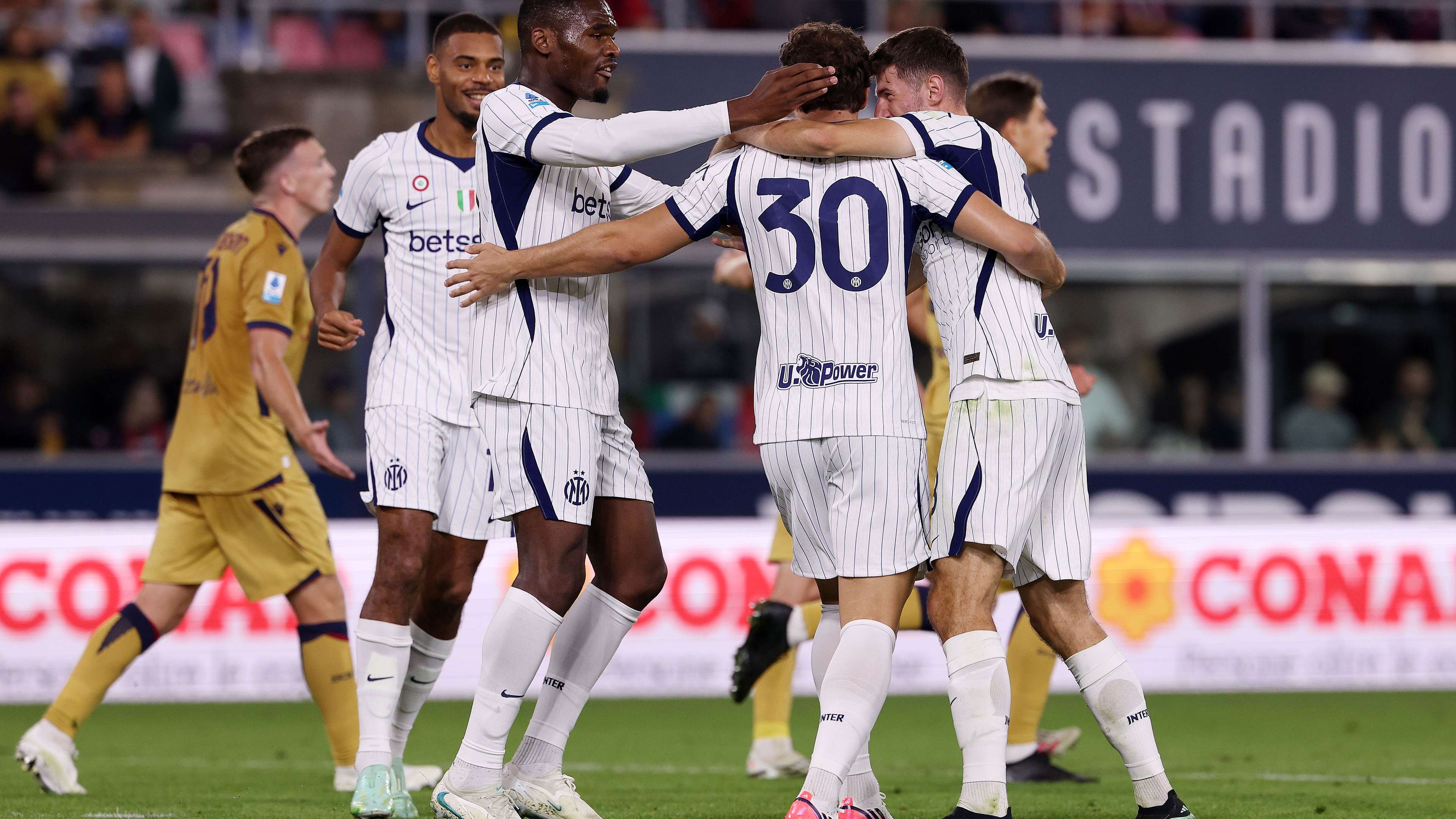Video: Substitutes' magic turns the tide: Inter escape early shock against Bologna  