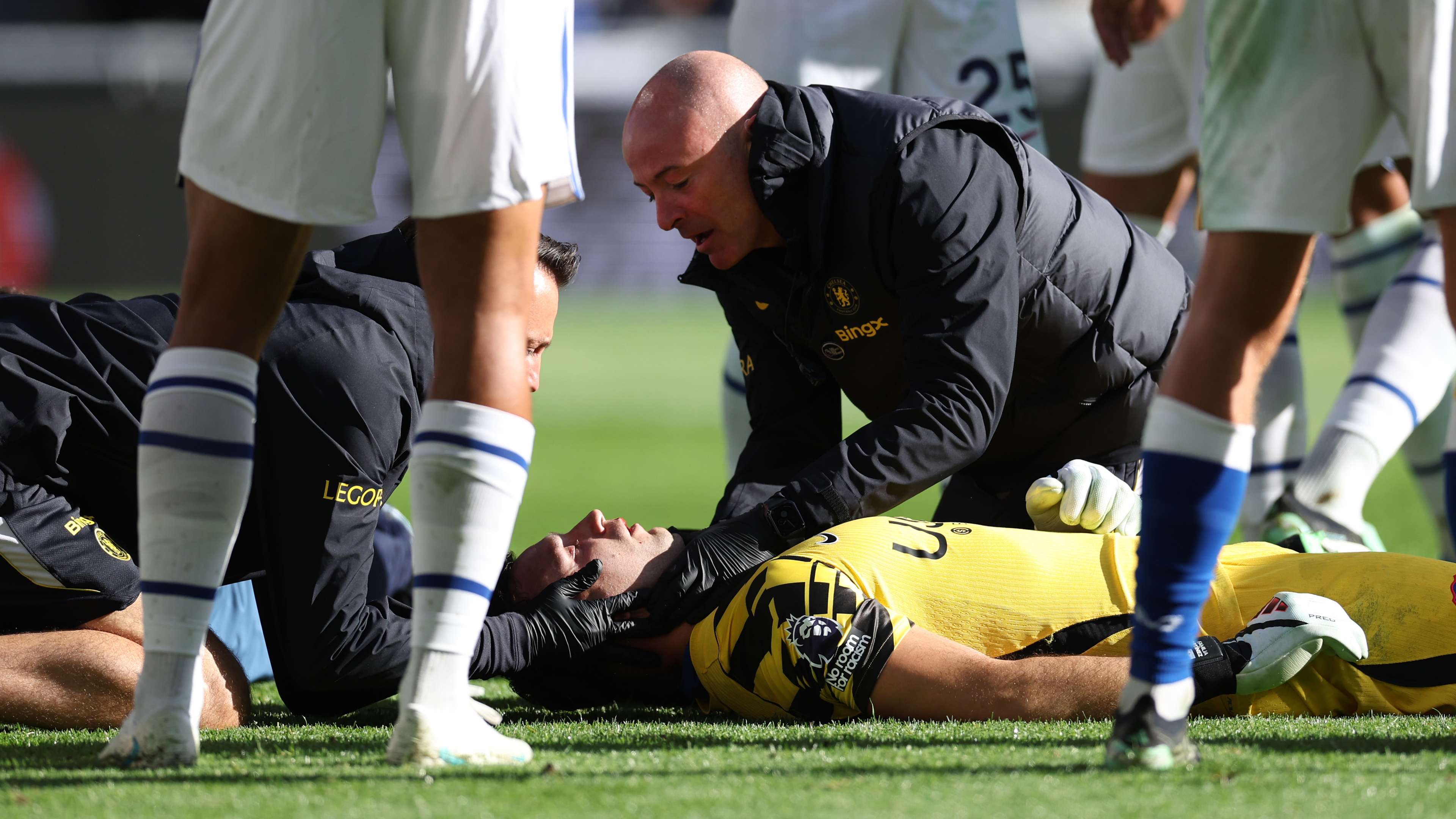 Jaw fracture: Dibu Martinez undergoes surgery. His condition  