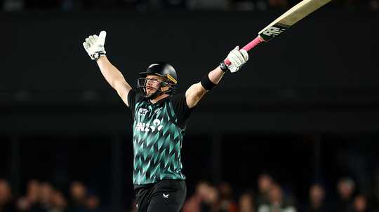 New Zealand's record T20I total sinks India  